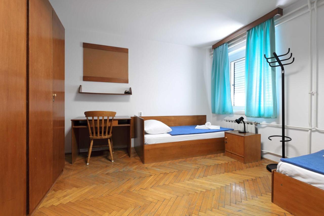 Rooms Studentsko Naselje Ivan Goran Kovacic Fiume Esterno foto