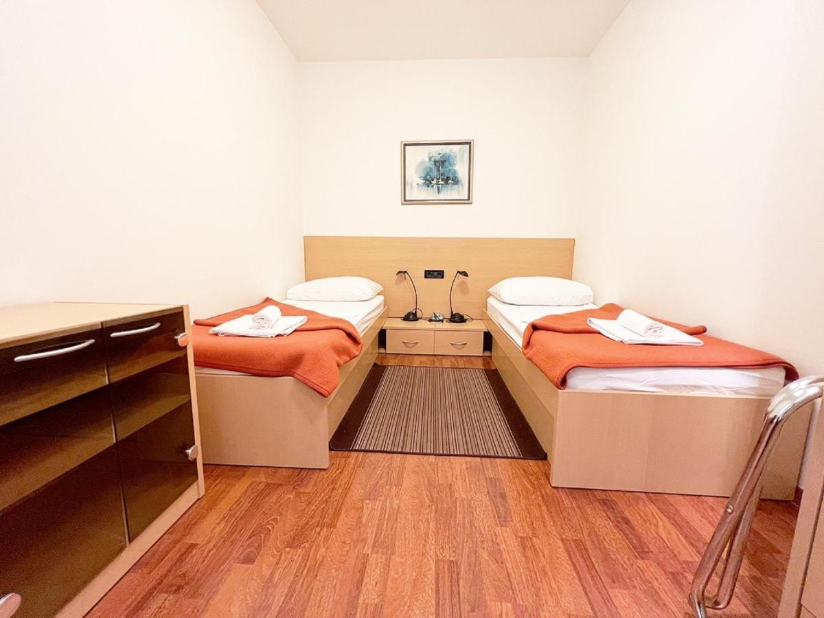 Rooms Studentsko Naselje Ivan Goran Kovacic Fiume Camera foto