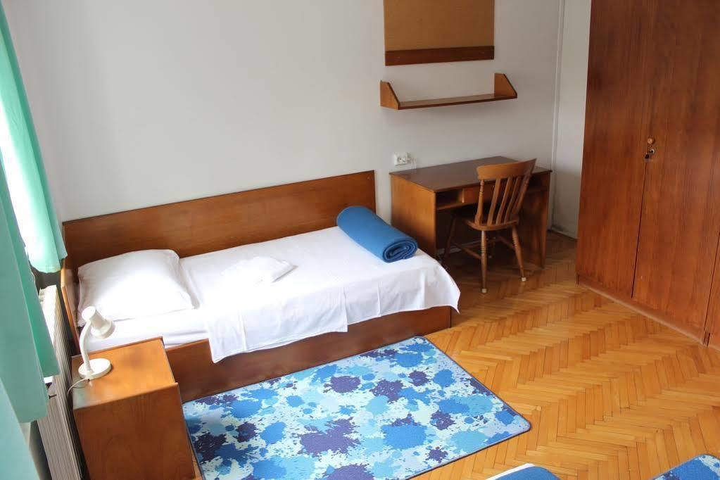 Rooms Studentsko Naselje Ivan Goran Kovacic Fiume Esterno foto
